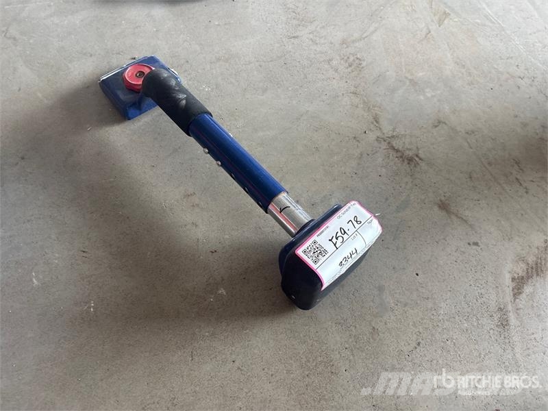 Kicker 24-505 Carpet Knee Andet tilbehør