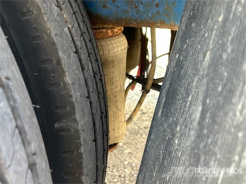 Kidron 28 ft x 102 in S/A Van Trailer مقطورات ذات هيكل صندوقي