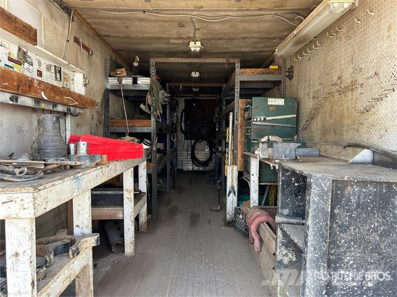 Kidron 28 ft x 102 in S/A Van Trailer مقطورات ذات هيكل صندوقي
