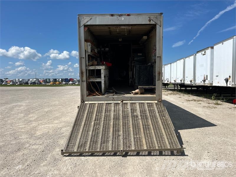 Kidron 28 ft x 102 in S/A Van Trailer مقطورات ذات هيكل صندوقي