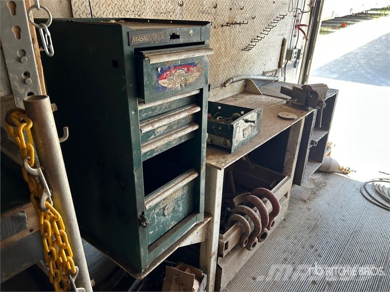 Kidron 28 ft x 102 in S/A Van Trailer مقطورات ذات هيكل صندوقي