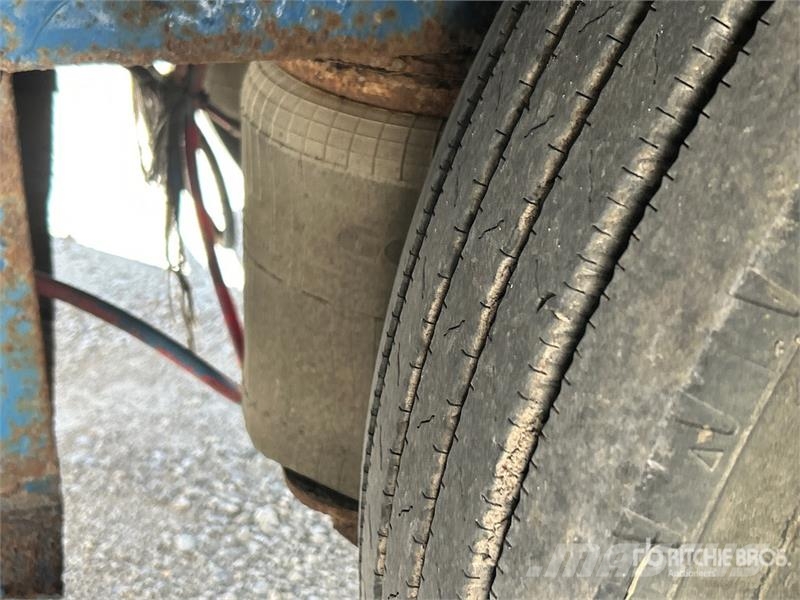 Kidron 28 ft x 102 in S/A Van Trailer مقطورات ذات هيكل صندوقي