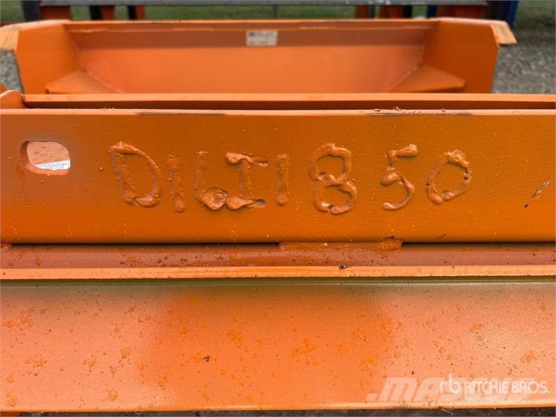 Kit Containers MSS-SPE-3-23 35 in Mini Skid Steer حراثات ونصول الجليد