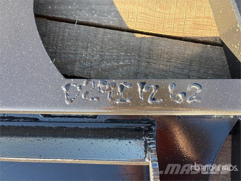 Kit Containers MUFF-36-42 42 in Mini Skid Steer Fo Vilice