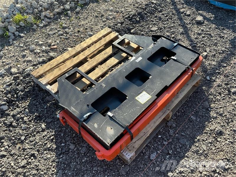 Kit Containers QT-45-FF-42 42 in Skid Steer Forks Forks