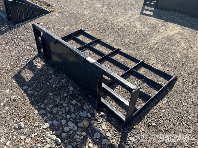  Kit Containers QT-LP 72 in Skid Steer Landplane Slodder