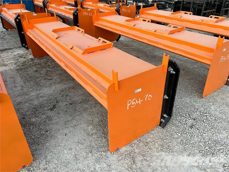  Kit Containers QT-SP-10-23-PB-SB 120 in Skid Steer 刮雪板和犁