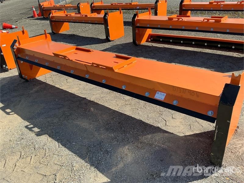Kit Containers QT-SP-12-23 144 in Skid Steer Snow Sniega naži un tīrītāji