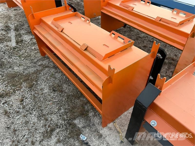  Kit Containers QT-SP-6-23-PB-SB 74 in Skid Steer S 刮雪板和犁
