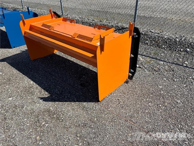  Kit Containers QT-SP-6-23 69 in Skid Steer Snow Pu Snow blades and plows