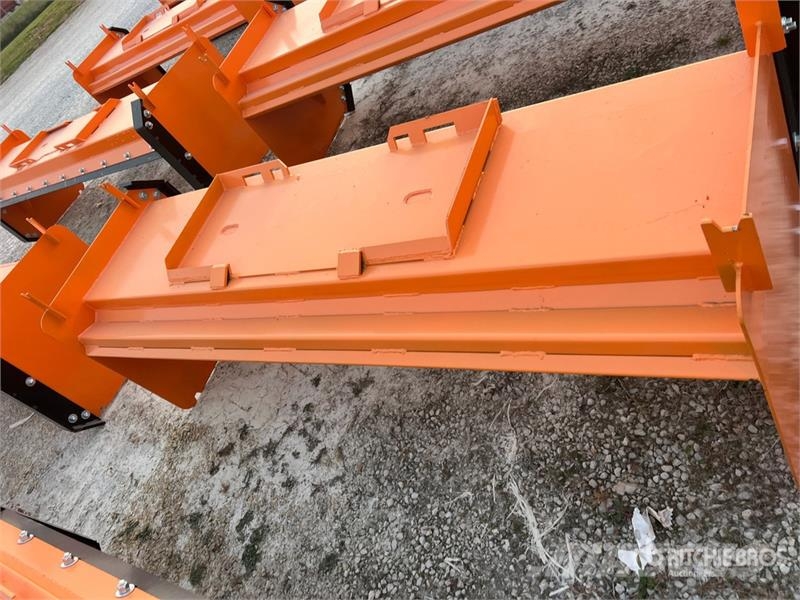  Kit Containers QT-SP-8-23-PB-SB 96 in Skid Steer S Lâminas e arados de neve