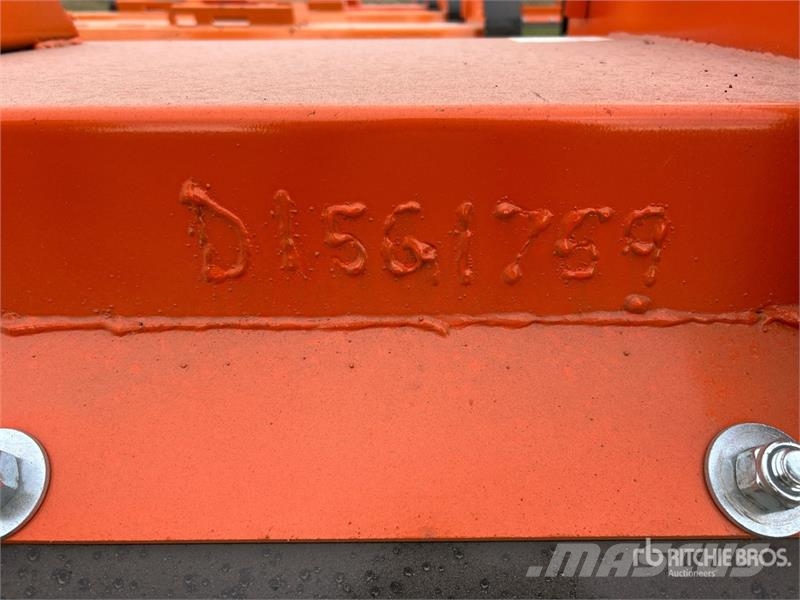 Kit Containers QT-SP-8-23-PB-SB 92 in Skid Steer S حراثات ونصول الجليد
