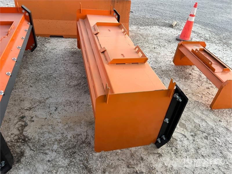  Kit Containers QT-SP-8-23-PB-SB 96 in Skid Steer S 刮雪板和犁