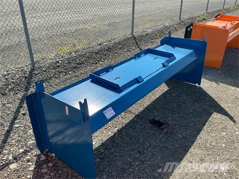 Kit Containers QT-SPE-8-23 96 in Skid Steer Snow P Sniega naži un tīrītāji