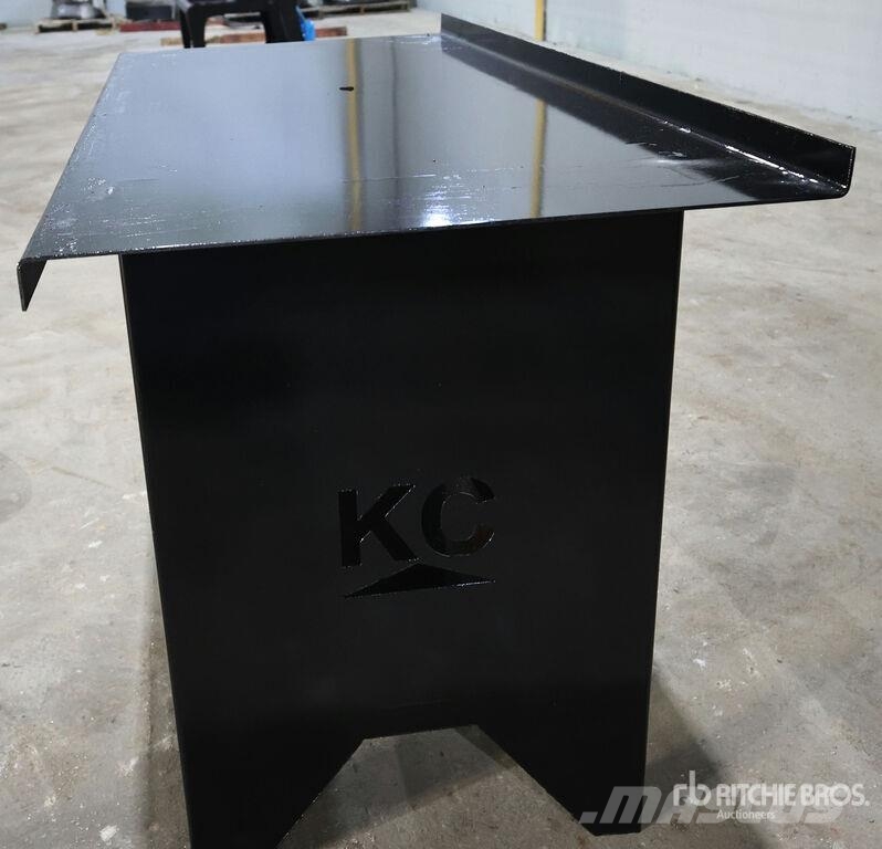 Kit Containers WB-60 29 in x 60 in Workbench (Unus Other components