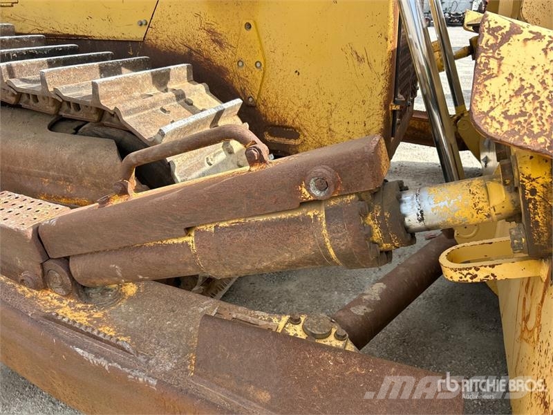 Komatsu D155AX-8 Crawler Dozer Rupsdozers