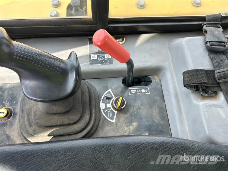 Komatsu D155AX-8 Crawler Dozer Rupsdozers