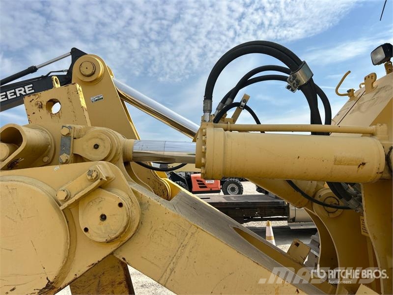 Komatsu D155AX-8 Crawler Dozer Rupsdozers