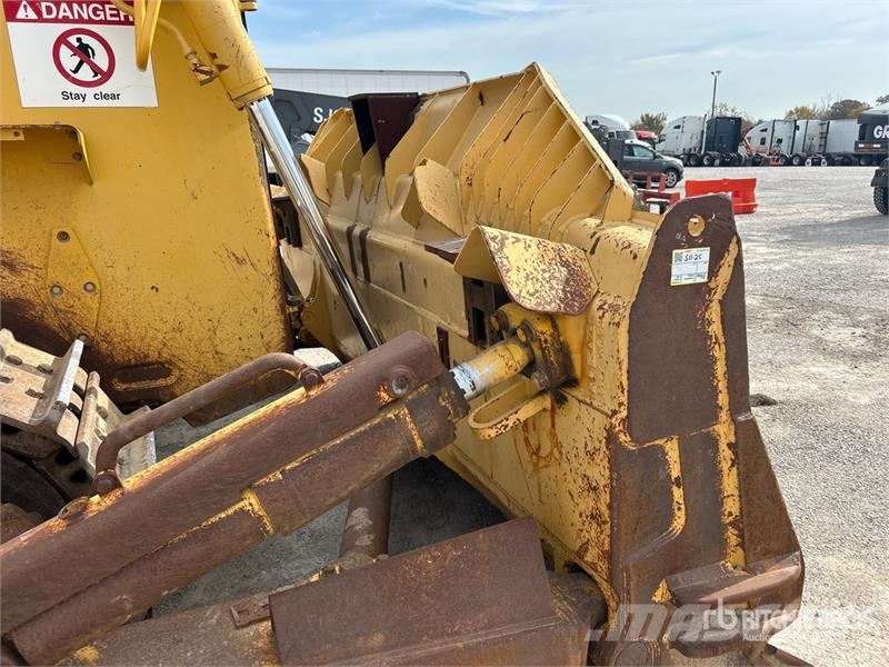 Komatsu D155AX-8 Crawler Dozer Rupsdozers