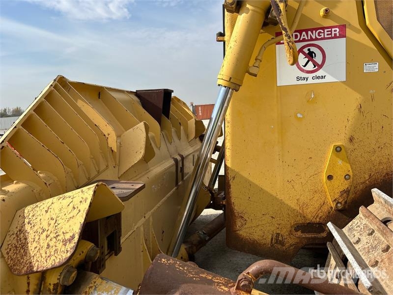 Komatsu D155AX-8 Crawler Dozer Rupsdozers
