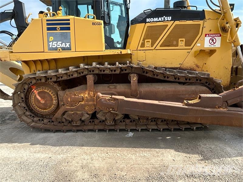 Komatsu D155AX-8 Crawler Dozer Rupsdozers