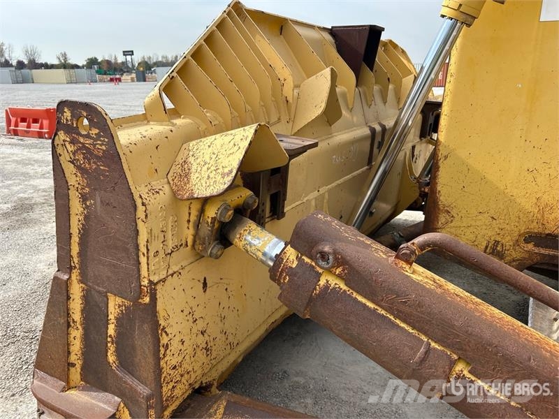 Komatsu D155AX-8 Crawler Dozer Rupsdozers