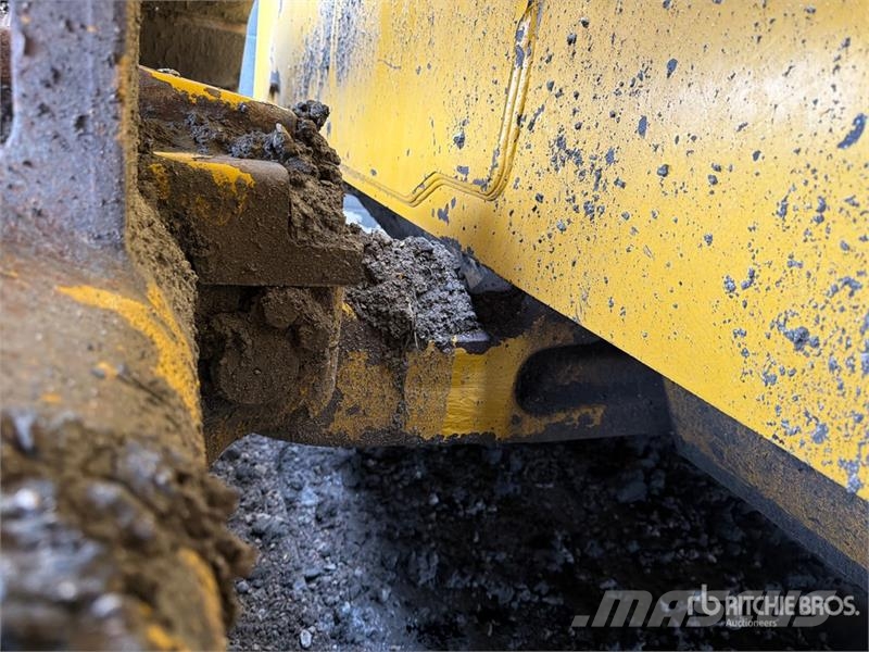 Komatsu D155PX-8 Crawler Dozer Bulldozer på larvebånd