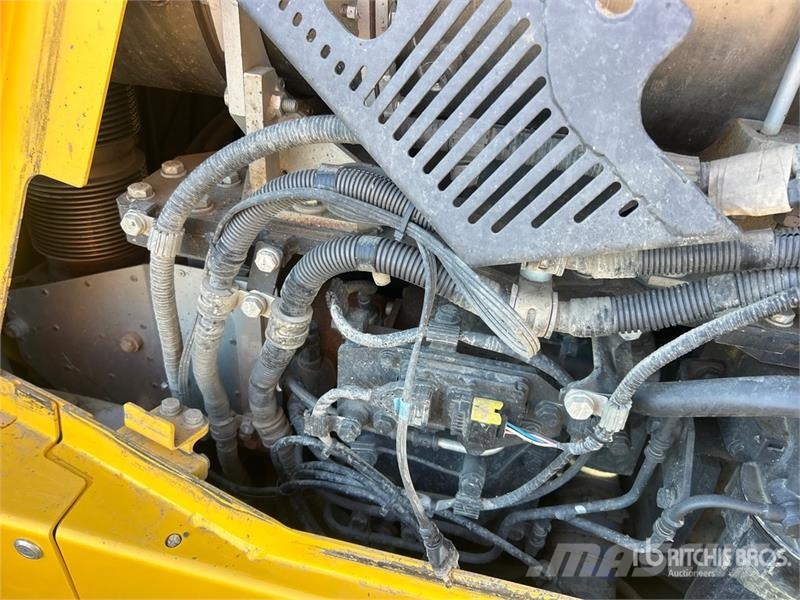 Komatsu D155PX-8 Crawler Dozer 履帶推土機