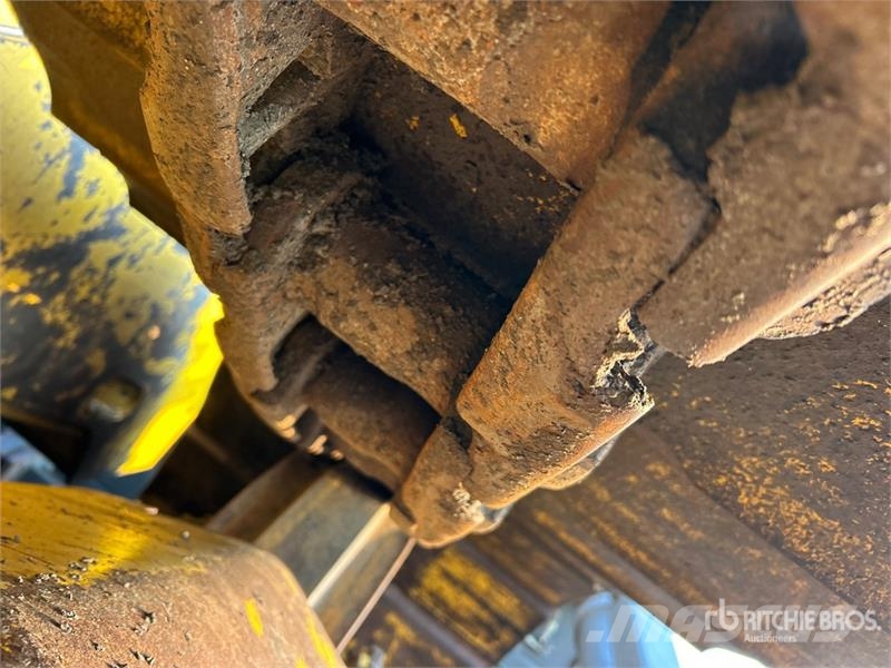 Komatsu D155PX-8 Crawler Dozer 履帶推土機
