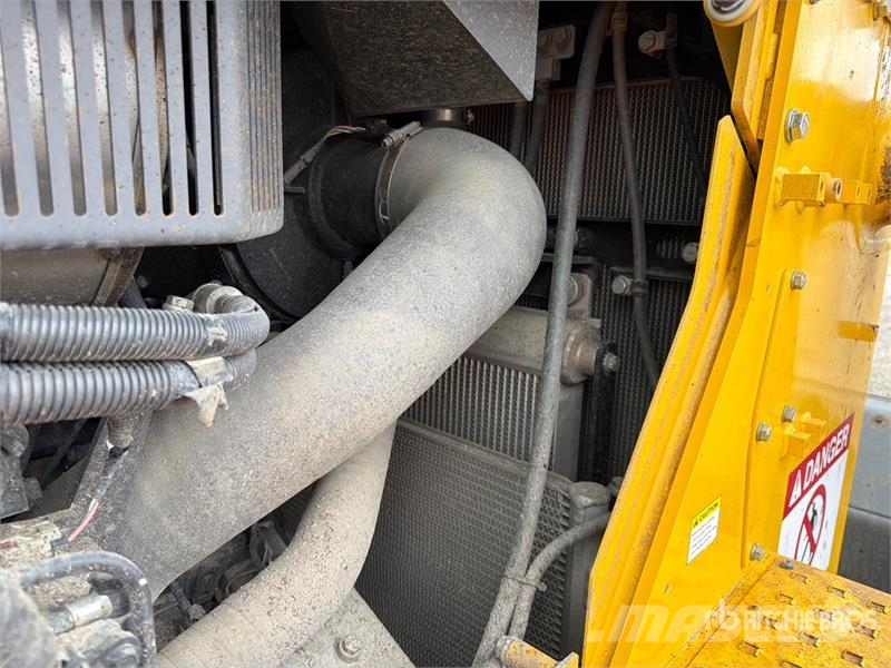 Komatsu D155PX-8 Crawler Dozer Bulldozer på larvebånd