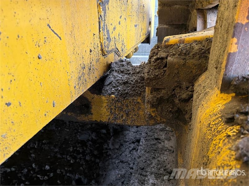 Komatsu D155PX-8 Crawler Dozer Bulldozer på larvebånd