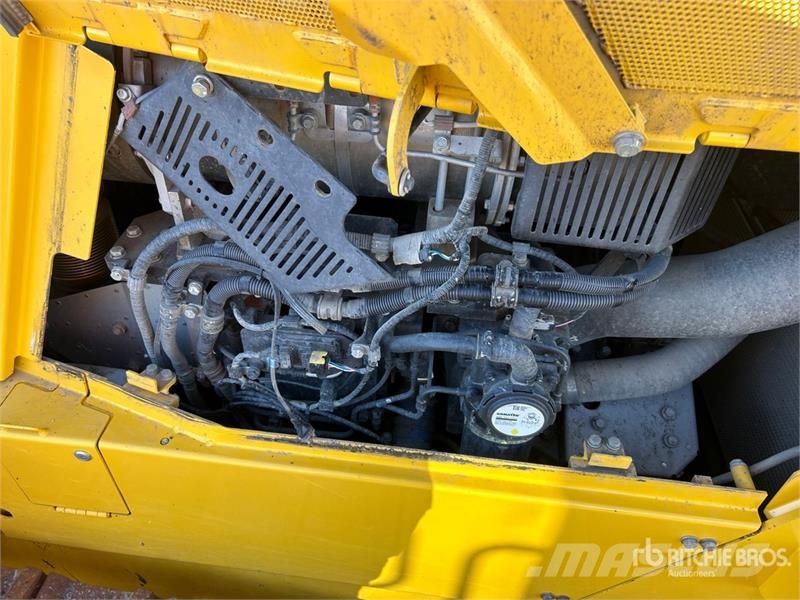 Komatsu D155PX-8 Crawler Dozer 履帶推土機
