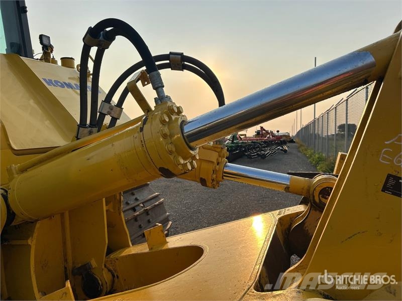 Komatsu D155PX-8 Crawler Dozer 履帶推土機