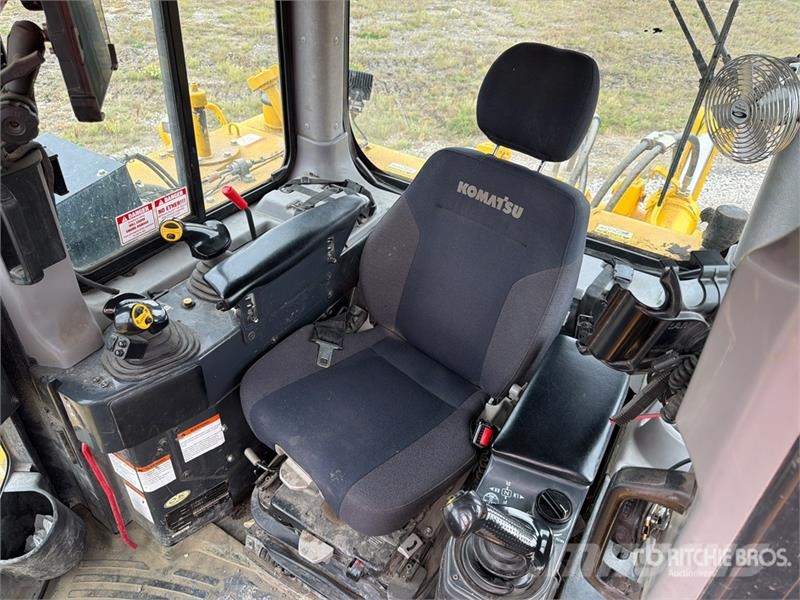 Komatsu D155PX-8 Crawler Dozer Bulldozer på larvebånd