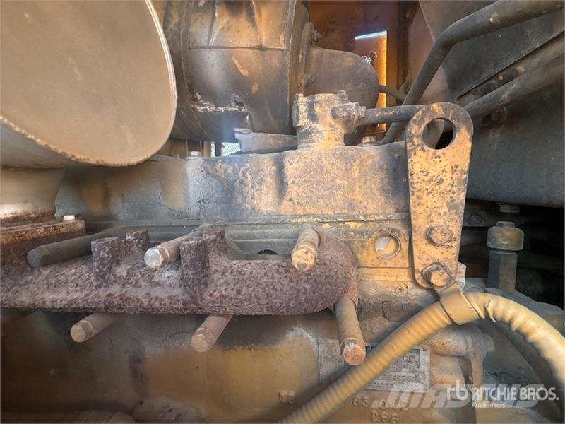 Komatsu D41-A Crawler Dozer Buldožerji goseničarji