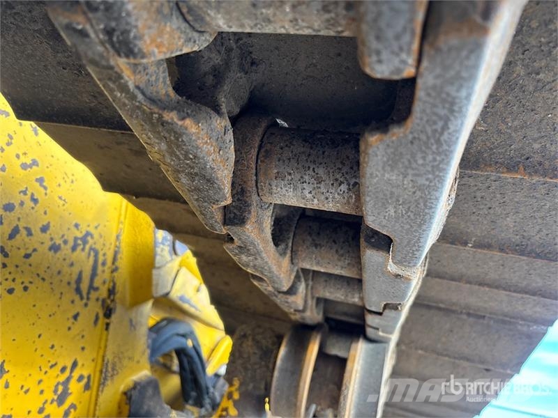 Komatsu D51PX-24 Crawler Dozer Buldožerji goseničarji