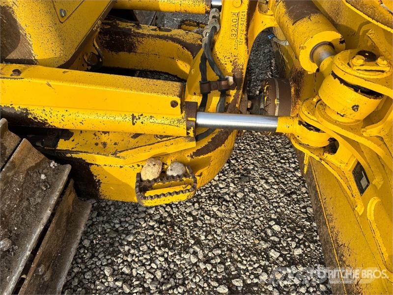 Komatsu D51PX-24 Crawler Dozer Buldožerji goseničarji