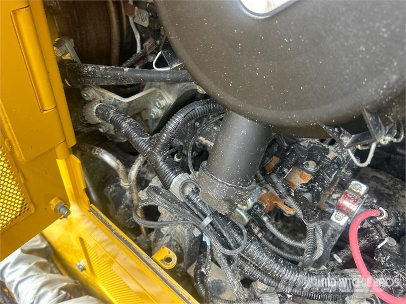 Komatsu D61PX-24 Гусеничные бульдозеры