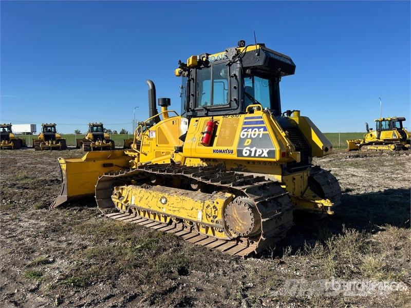 Komatsu D61PX-24 Pásové dozery