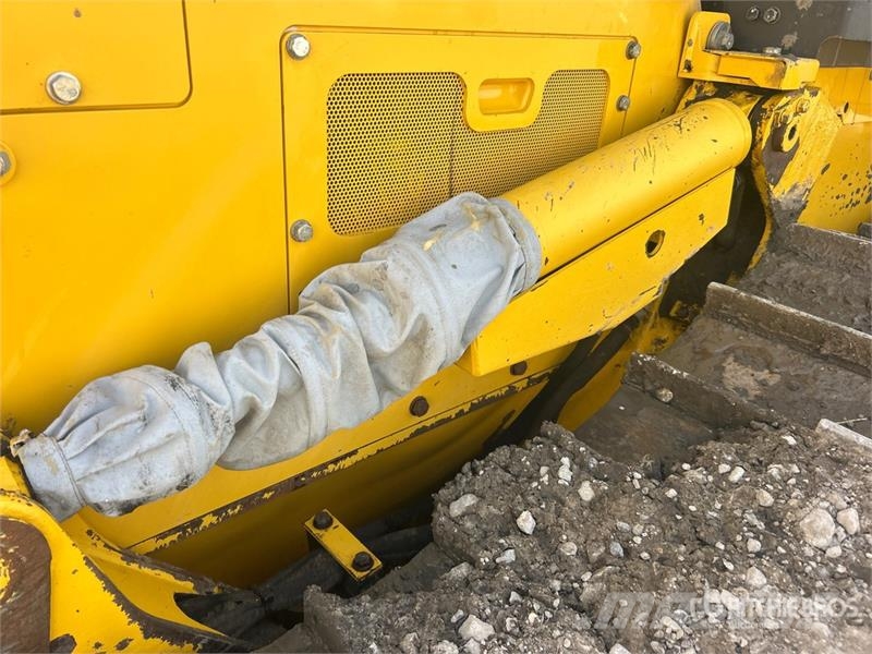 Komatsu D61PX-24 ブルドーザー