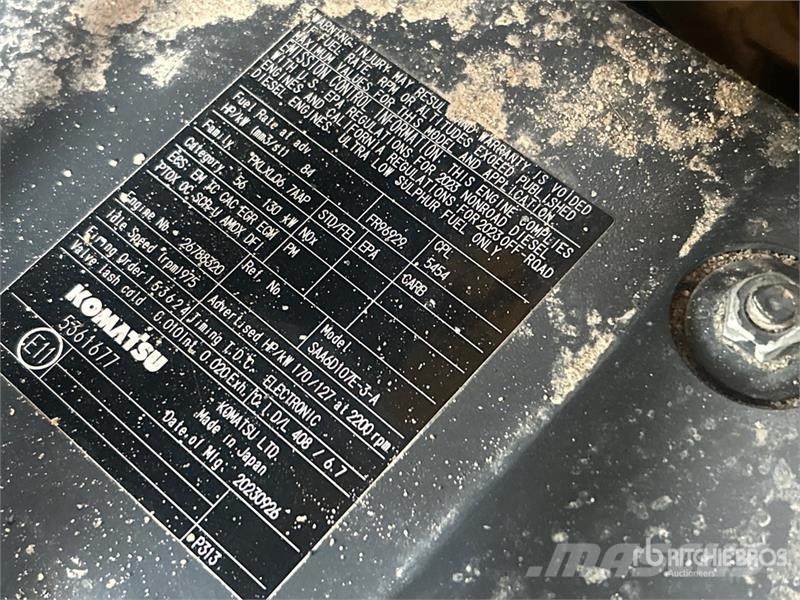 Komatsu D61PX-24 Гусеничные бульдозеры