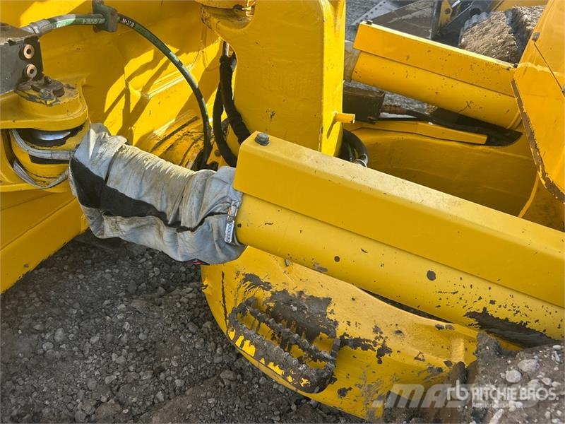 Komatsu D61PX-24 ブルドーザー
