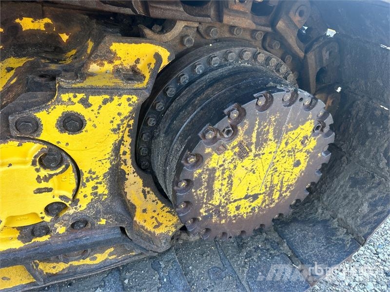 Komatsu D61PX-24 Vikšriniai buldozeriai