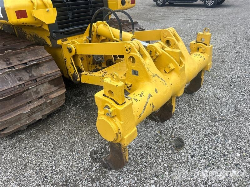 Komatsu D61PX-24 Гусеничные бульдозеры