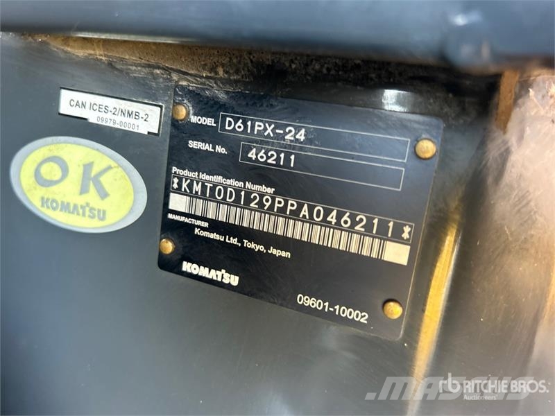 Komatsu D61PX-24 Vikšriniai buldozeriai