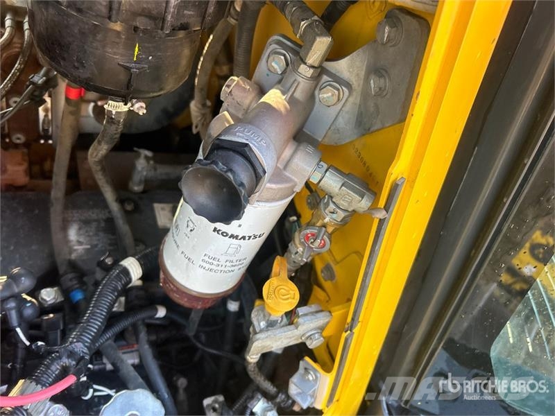Komatsu D61PX-24 Vikšriniai buldozeriai