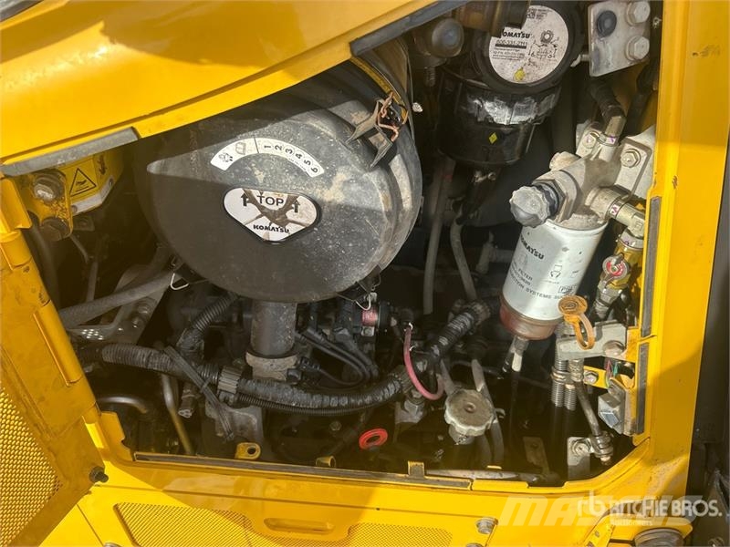 Komatsu D61PX-24 ブルドーザー