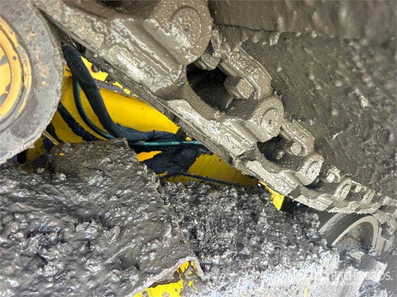 Komatsu D61PX-24 ブルドーザー