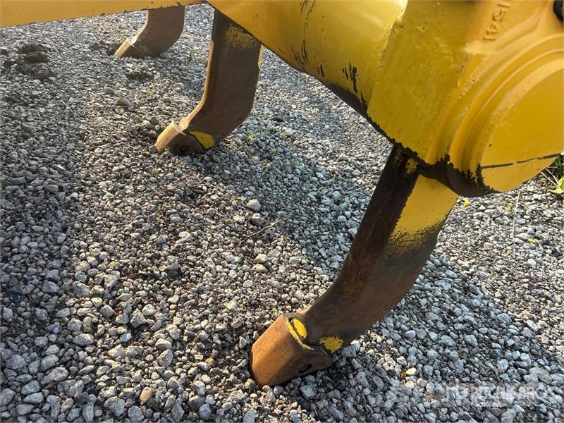 Komatsu D61PX-24 Vikšriniai buldozeriai