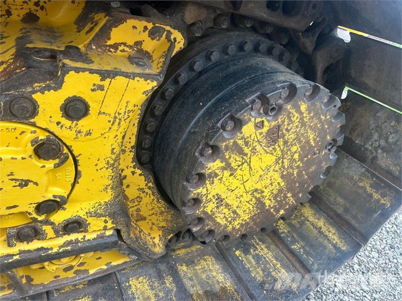 Komatsu D61PX-24 Гусеничные бульдозеры